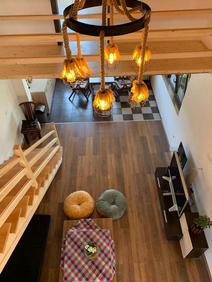 Guest House Tivko Katce กอสติวาร์ ภายนอก รูปภาพ